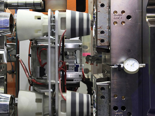 NSK軸承運(yùn)行中的五個(gè)注意事項(xiàng)